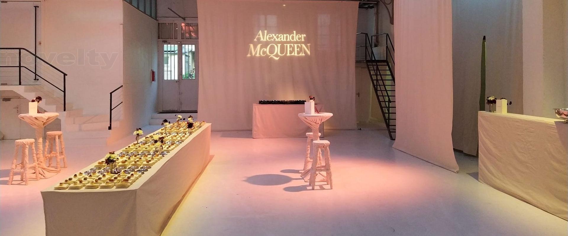 Visuel Alexander McQueen Party with Novelty UK